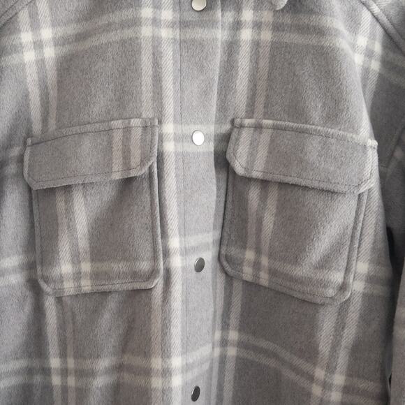 H&M Gray Plaid Felt Button Down Shirt Shacket Jacket Size XS - Picture 4 of 9